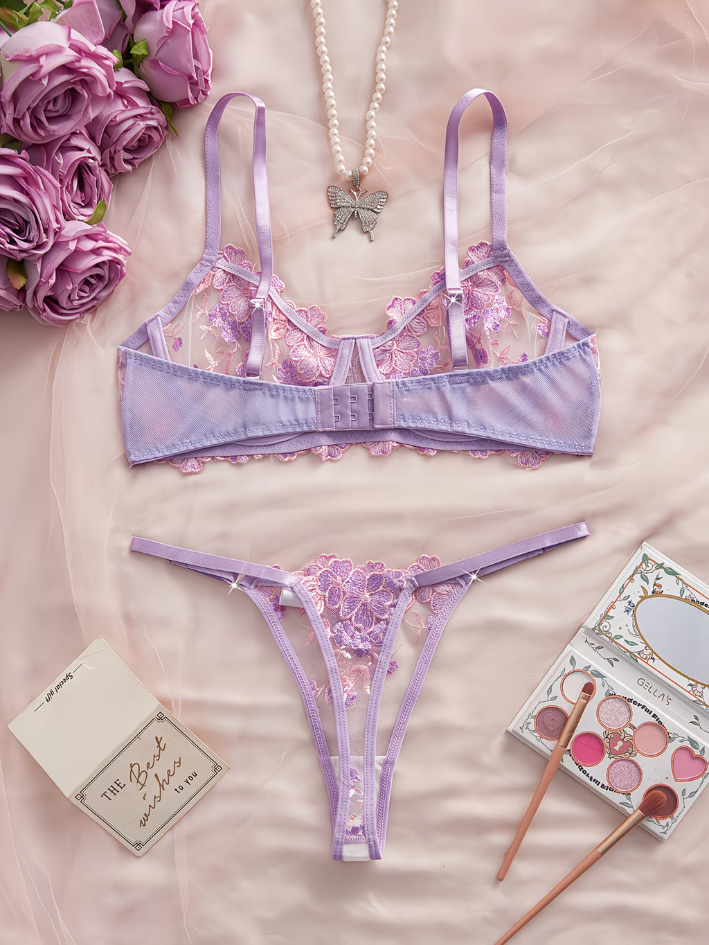 Sutiã e cueca Bordado Floral Roxo,