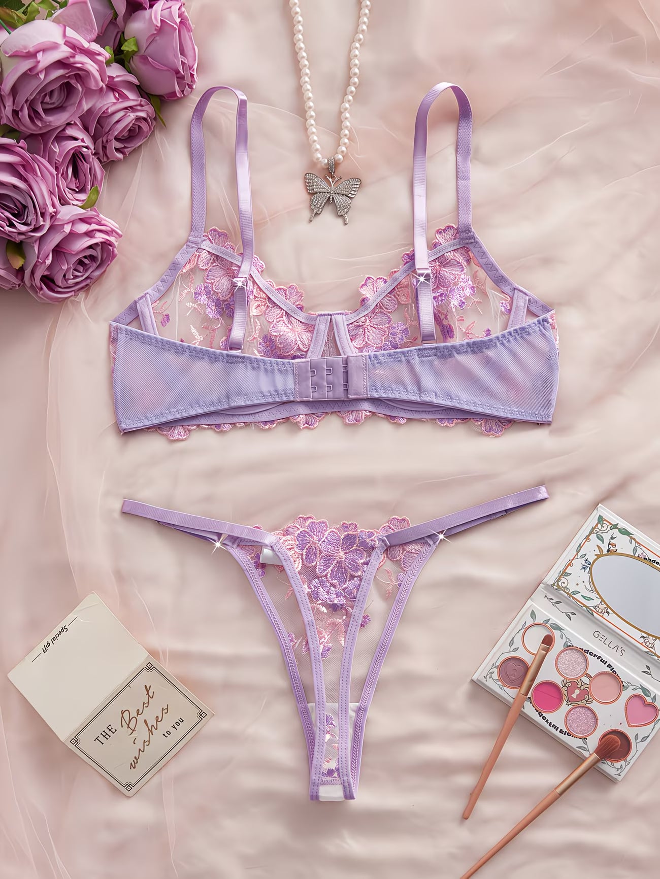 Sutiã e cueca Bordado Floral Roxo,