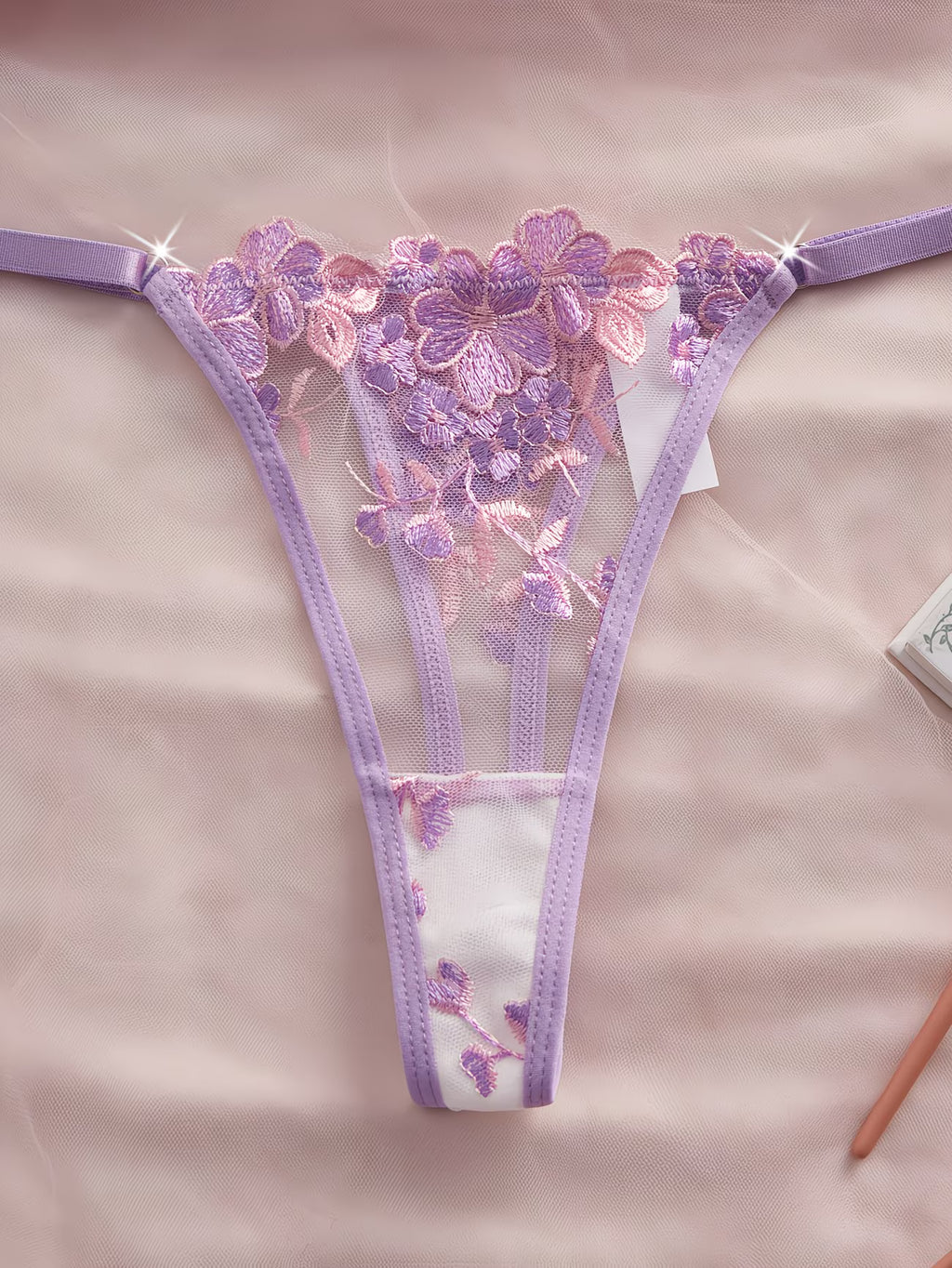 Sutiã e cueca Bordado Floral Roxo,