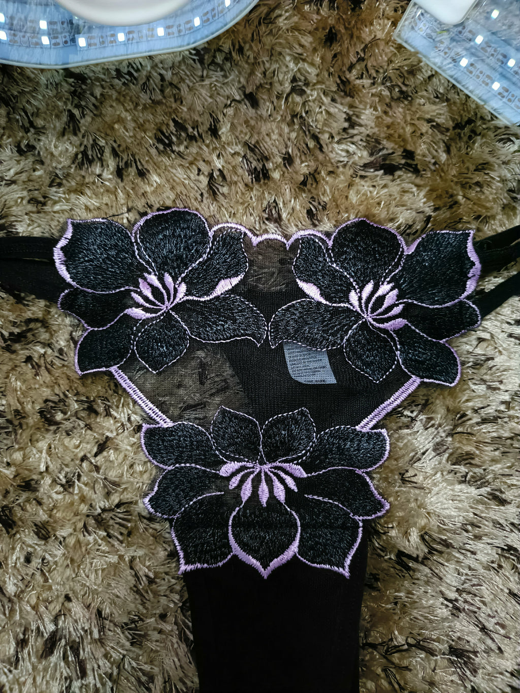 Cuecas Fio Dental com Flores para Sedução Leve e Prazer Elegante