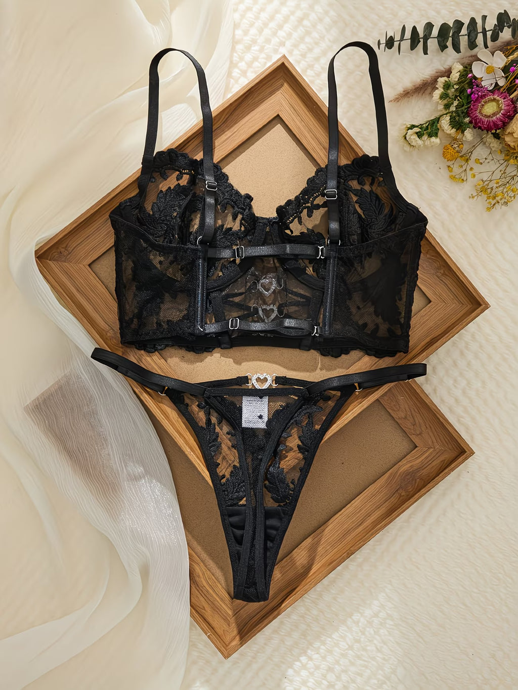 Lingerie Gótica, Conjunto de Roupa Íntima