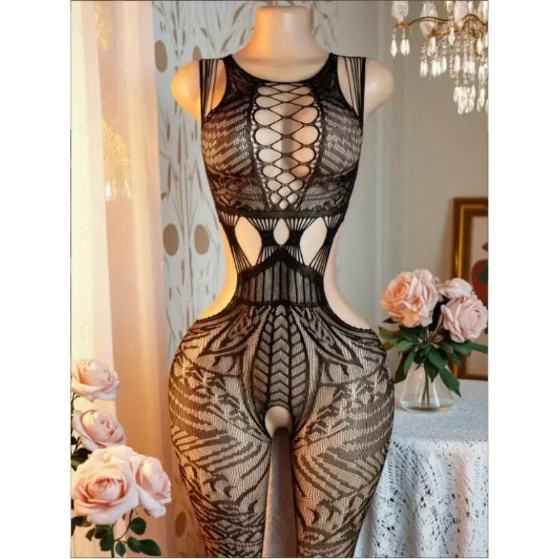 Body preto sensual com pernas