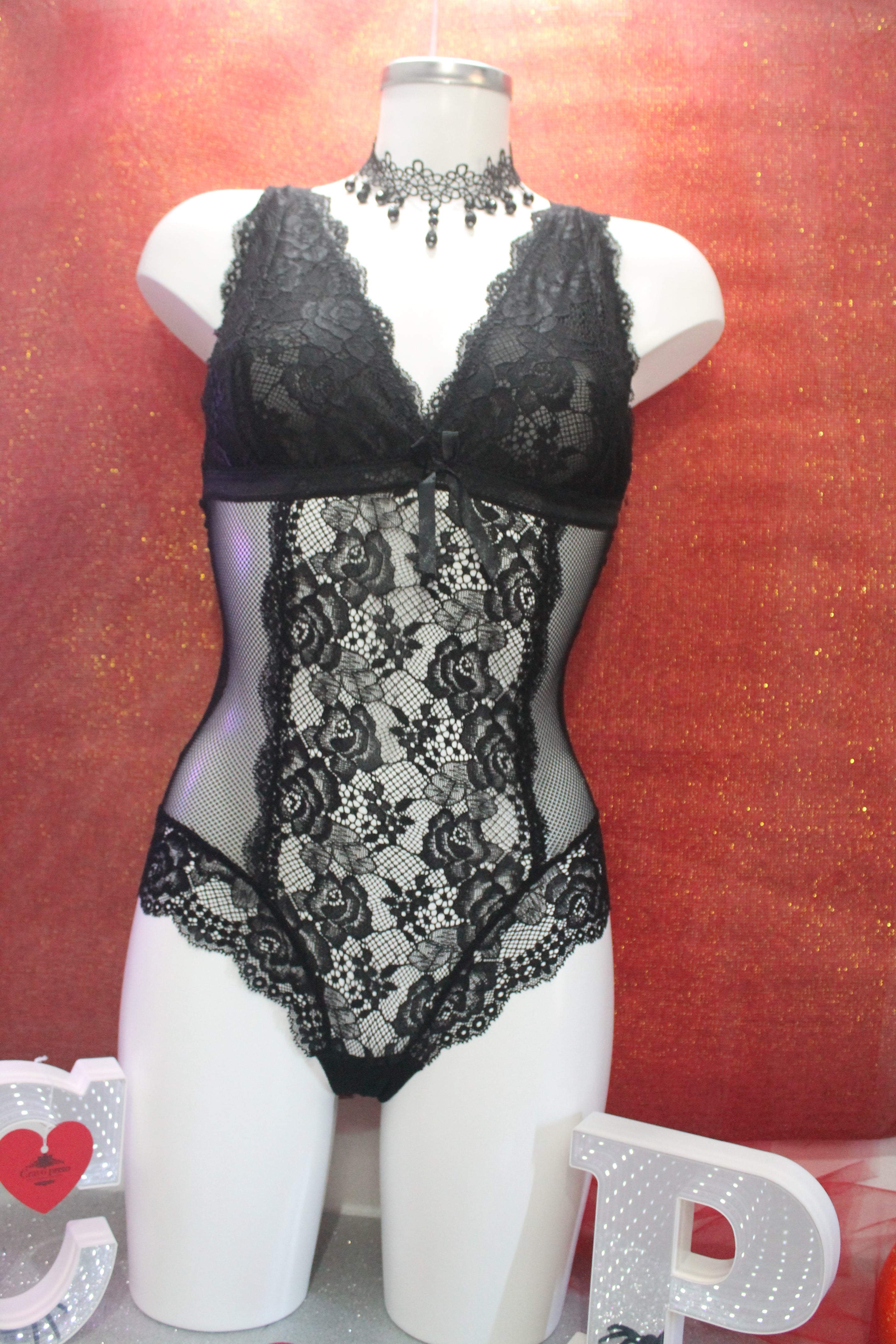 Body preto rendado e transparente