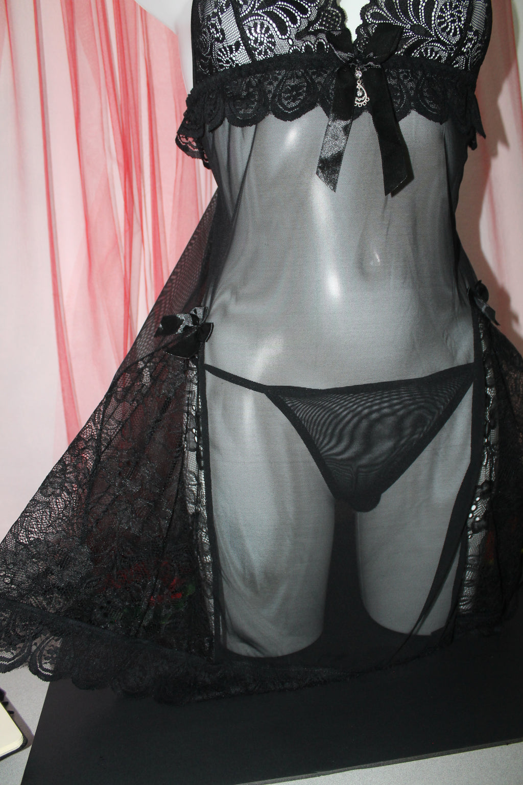 Body rendado transparente e sexy