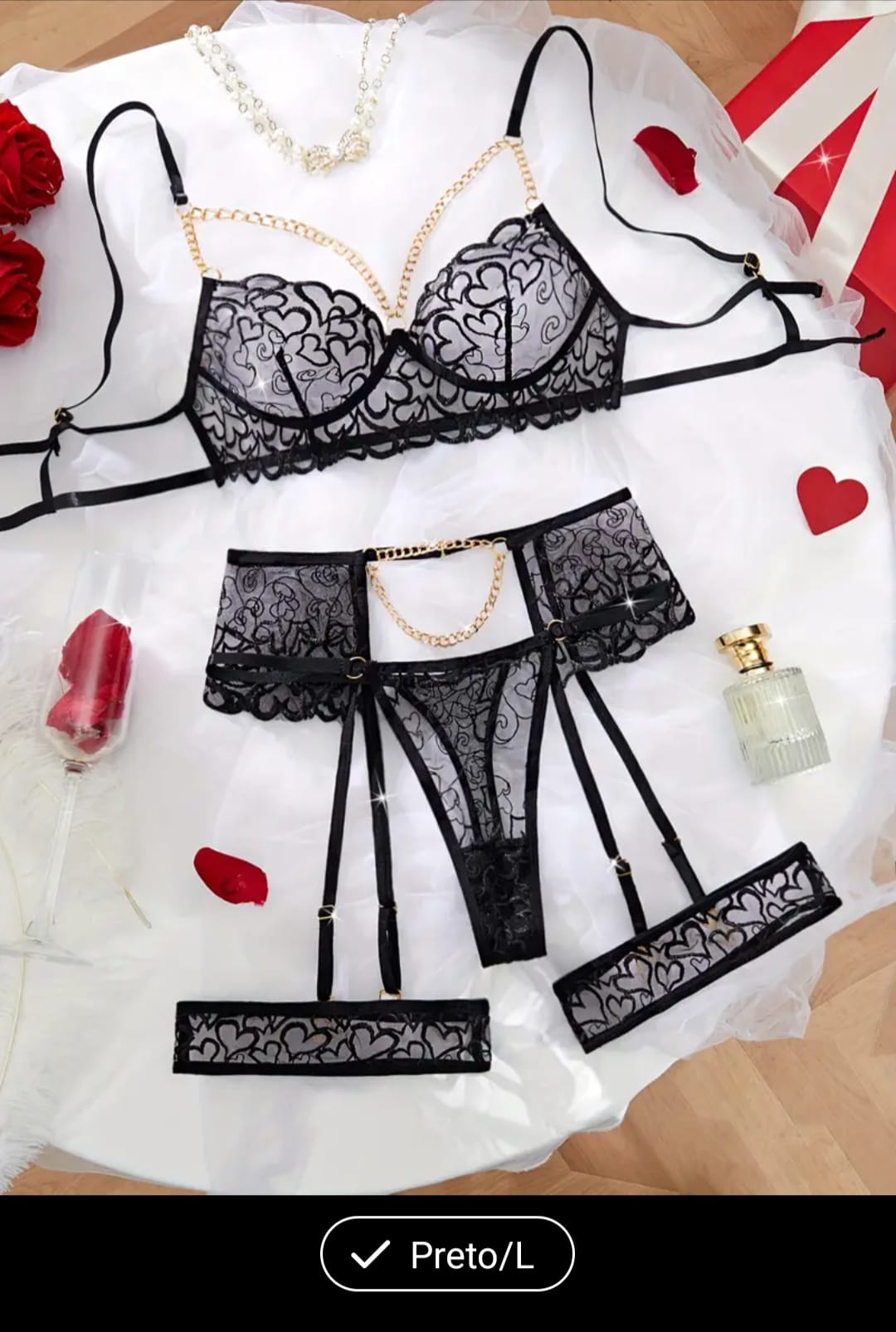 Conjunto rendado com correntes douradas L
