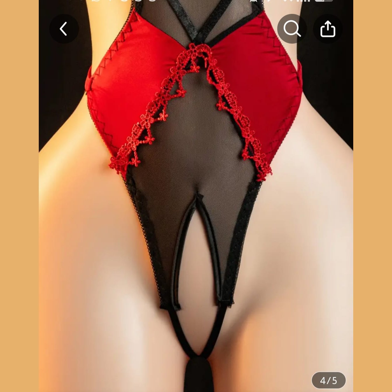 Body vermelho e preto aberto