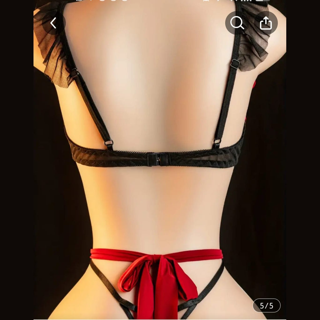 Body vermelho e preto aberto