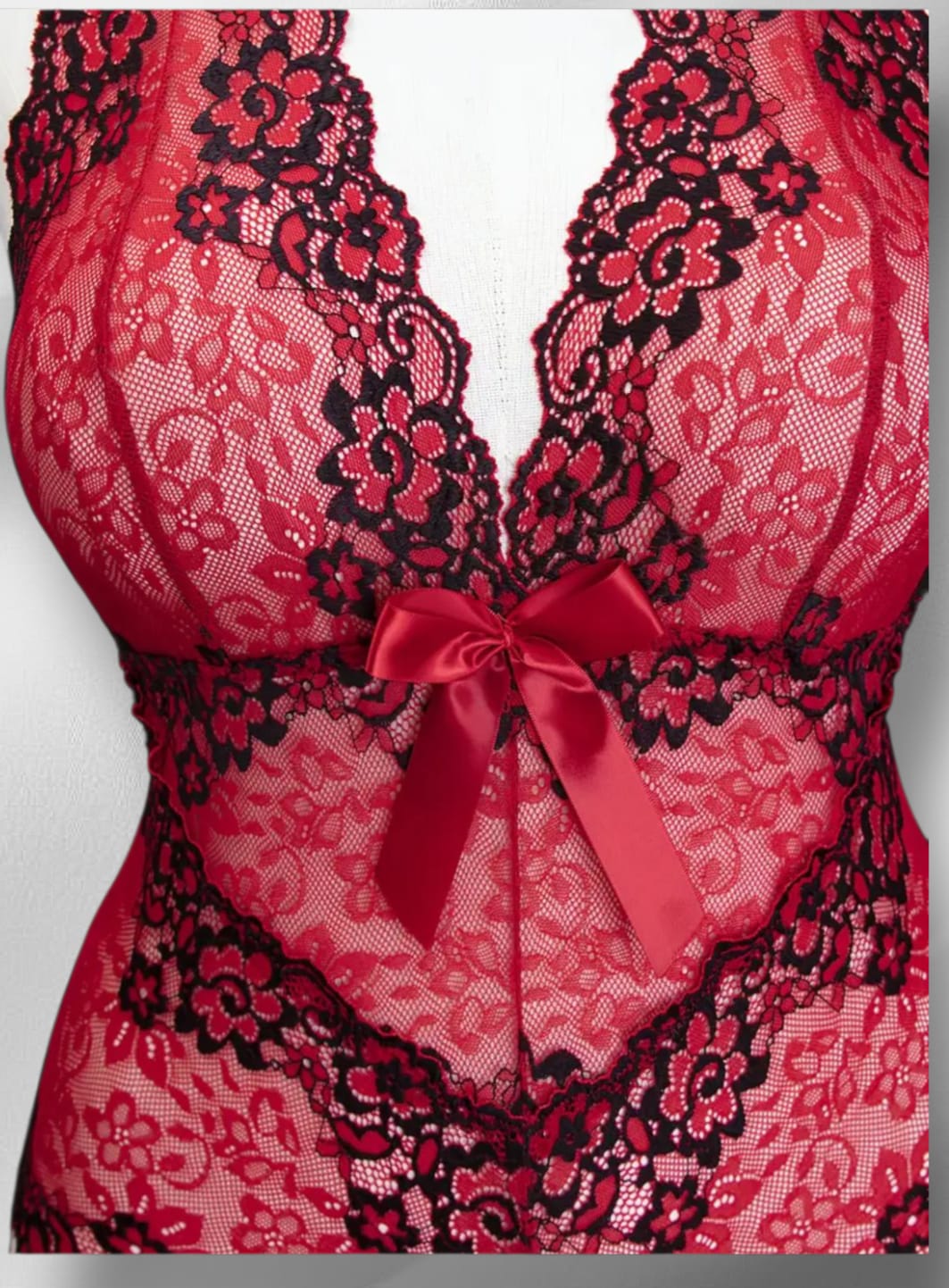 Body vermelho rendado