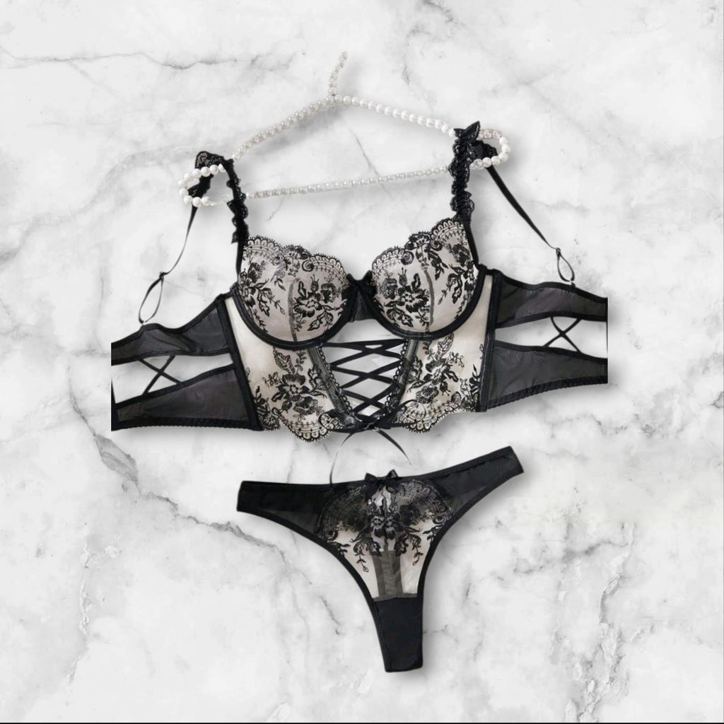 Conjunto rendado preto