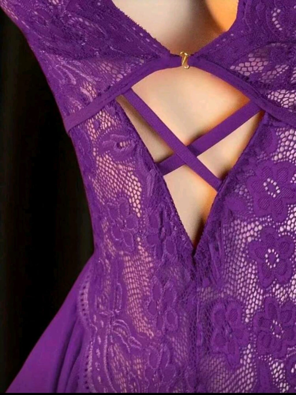 Body roxo rendado