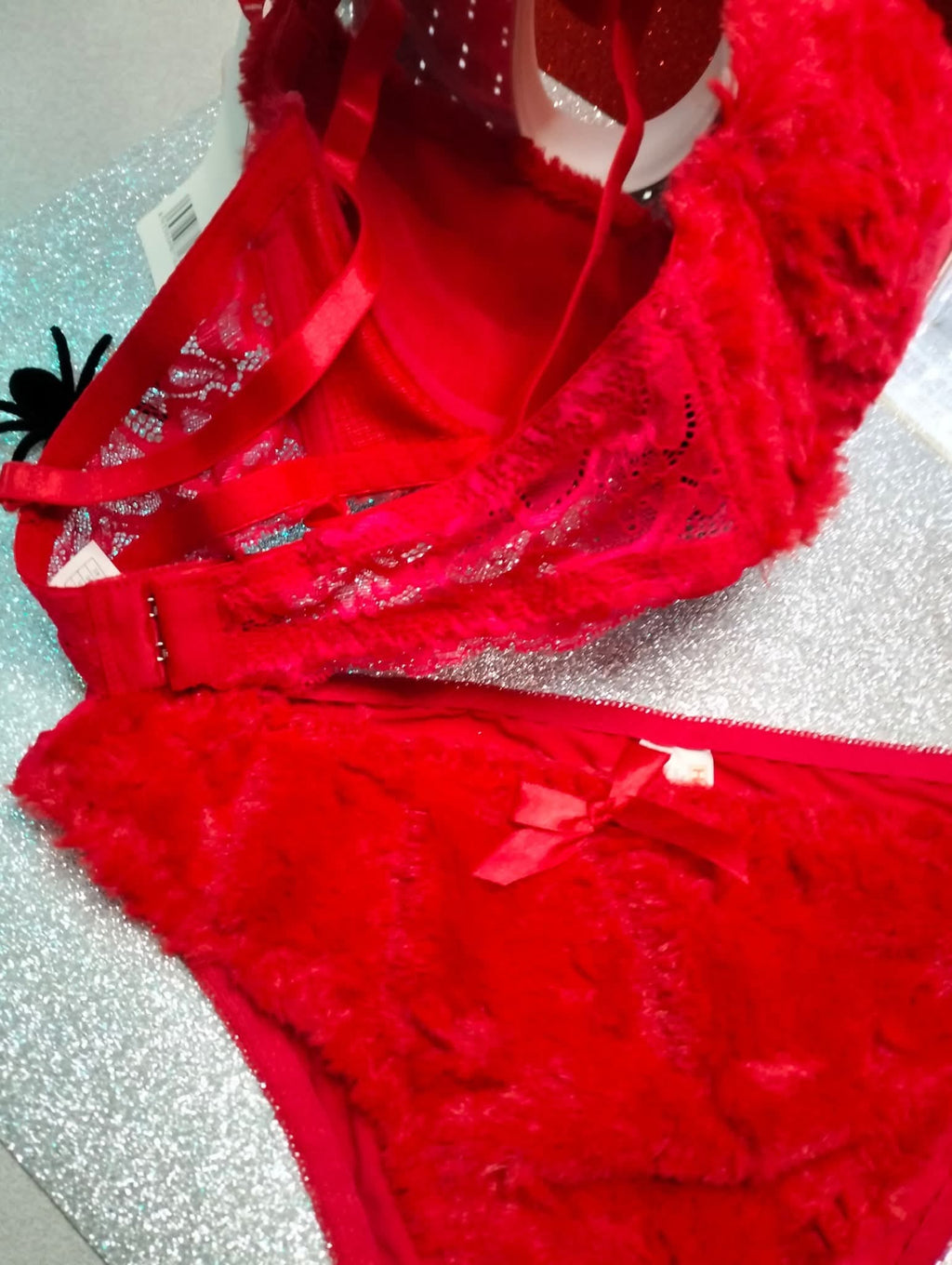 Conjunto vermelho cuecas e sutiã