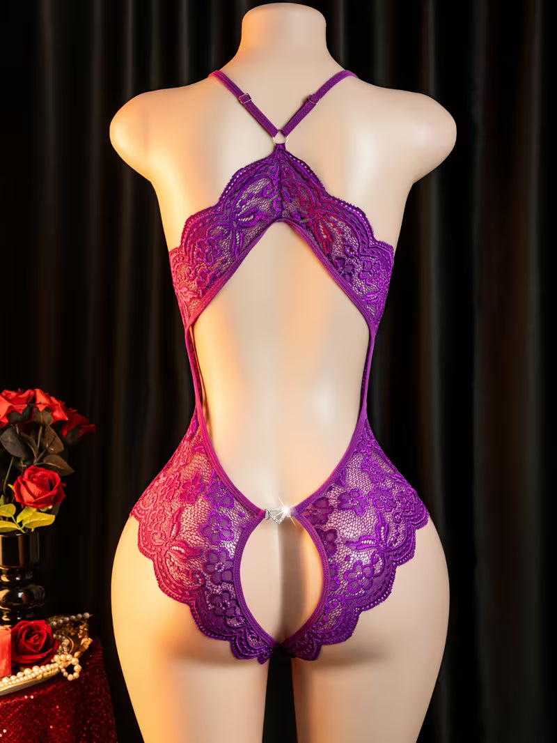 Body Roxo rendado com abertura por baixo