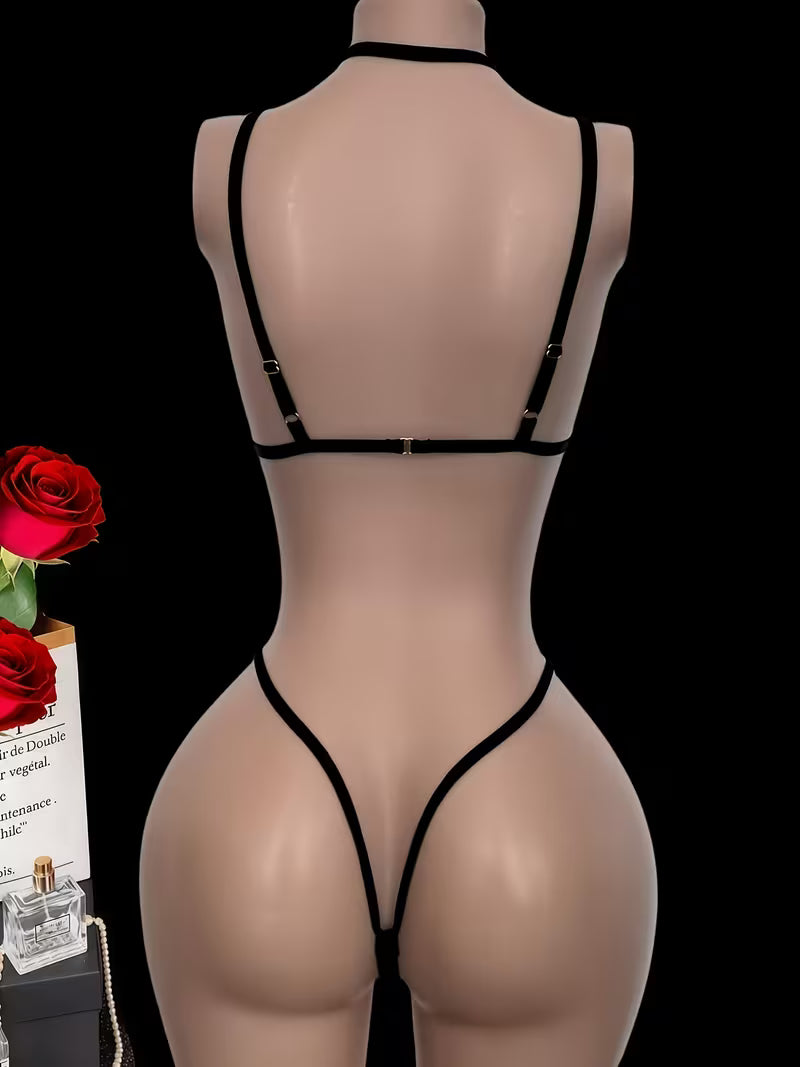 Conjunto elegante com bordados de rosa